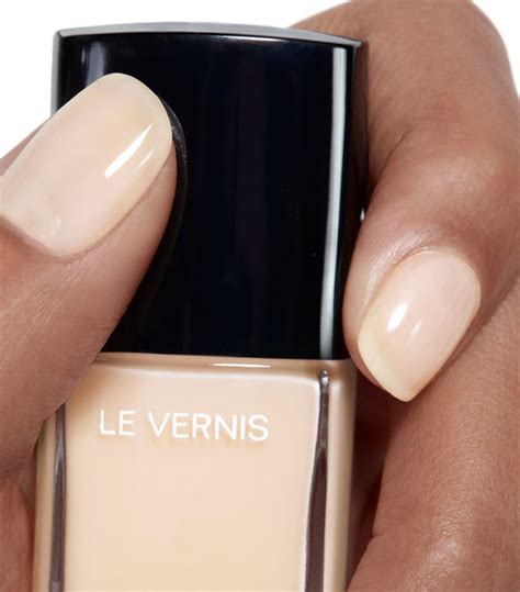 vernis riviera chanel|Chanel le vernis longwear.